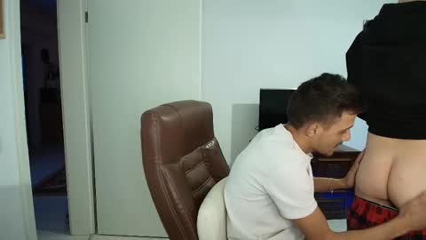 Hotboyshorny online show from February 2026 03:42:01 PM