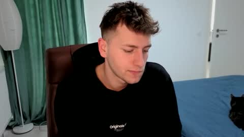 Hotboyshorny online show from March 2026 09:02:02 AM