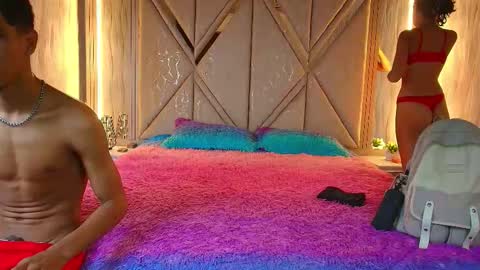 hotcouple_222 online show from December 2025 07:14:02 AM