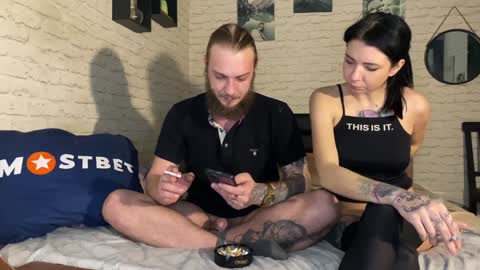 Snapshot of hotcoupleee2020 chatting on December 2024 01:03:02 PM YounHotCouple online show from December 2024 01:03:02 PM