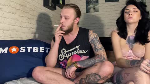 Snapshot of hotcoupleee2020 chatting on January 2025 10:28:01 AM YounHotCouple online show from January 2025 10:28:01 AM