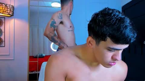 Snapshot of hotcrew_ chatting on October 2025 07:48:01 PM Hussain aaron and Ekko online show from October 2025 07:48:01 PM