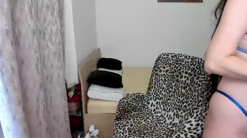KRISS LUNA online show from July 2026 11:46:02 AM