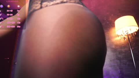 Snapshot of hotdesy_ chatting on January 2025 09:35:02 AM Mistress online show from January 2025 09:35:02 AM