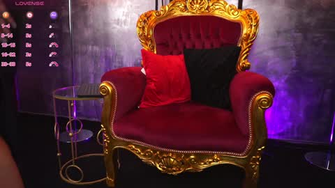 Snapshot of hotdesy_ chatting on February 2025 03:22:01 AM Mistress online show from February 2025 03:22:01 AM