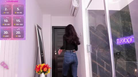 hotfallingdevil online show from November 2025 05:39:02 AM