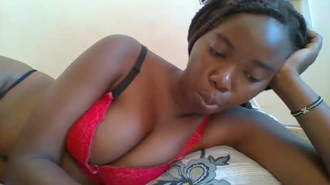 Queen online show from January 2026 12:10:02 PM