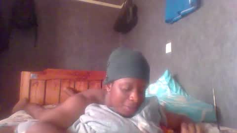 Snapshot of hotguyy001 chatting on February 2025 01:55:02 PM hotguyy001 online show from February 2025 01:55:02 PM