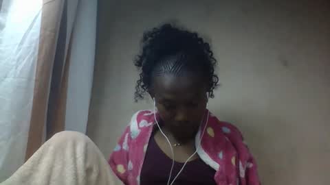 Snapshot of hotiesveronique chatting on September 2025 05:46:01 PM veronique online show from September 2025 05:46:01 PM
