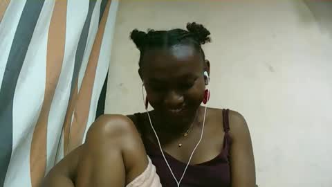 Snapshot of hotiesveronique chatting on September 2025 08:29:02 AM veronique online show from September 2025 08:29:02 AM