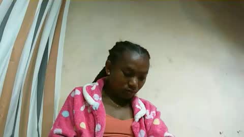 Snapshot of hotiesveronique chatting on September 2025 06:29:02 AM veronique online show from September 2025 06:29:02 AM