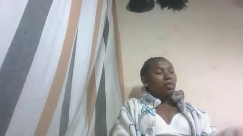 Snapshot of hotiesveronique chatting on October 2025 08:09:02 PM veronique online show from October 2025 08:09:02 PM