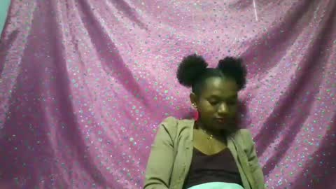 Snapshot of hotiesveronique chatting on November 2025 03:08:02 AM veronique online show from November 2025 03:08:02 AM