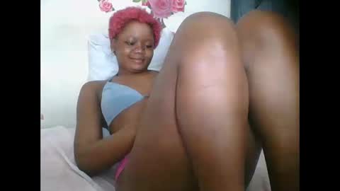 LOYCE online show from October 2025 11:58:02 PM