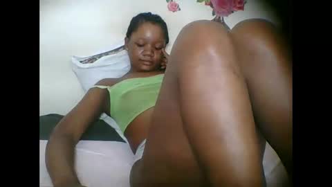 LOYCE online show from October 2025 10:54:02 PM