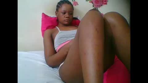 LOYCE online show from November 2025 07:07:03 AM