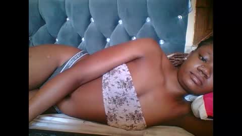 LOYCE online show from November 2025 08:02:01 AM