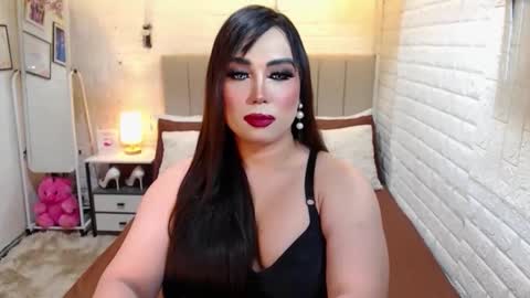 Snapshot of hotlexus69 chatting on October 2025 08:18:02 PM LEXUS online show from October 2025 08:18:02 PM