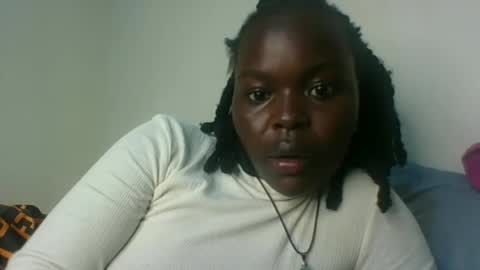 Snapshot of hotlina01 chatting on February 2026 02:18:01 PM hotlina01 online show from February 2026 02:18:01 PM