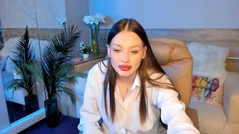 Rina online show from September 2025 03:58:02 PM