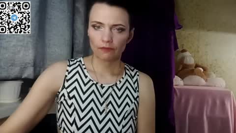 hotmamaqueen234 online show from March 2026 07:37:01 PM