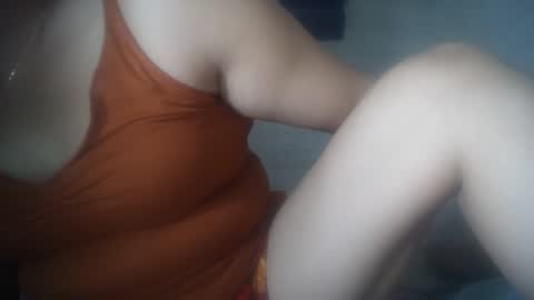 Snapshot of hotmatureladyxxx chatting on January 2025 12:12:01 AM hotmatureladyxxx online show from January 2025 12:12:01 AM