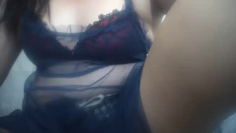 Snapshot of hotmatureladyxxx chatting on February 2025 11:55:02 PM hotmatureladyxxx online show from February 2025 11:55:02 PM