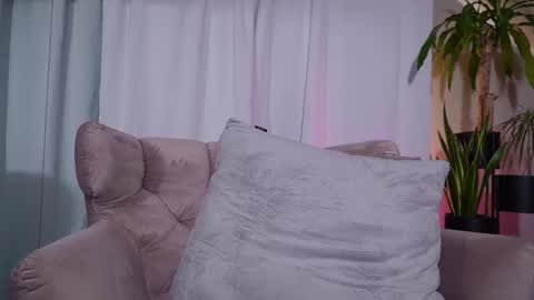 hotmilfbitch online show from February 2025 04:29:01 AM