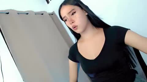 Snapshot of hotnaughty_beatrice chatting on September 2025 10:15:02 AM HOT BEATRICE online show from September 2025 10:15:02 AM