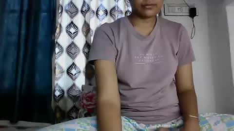 lola online show from September 2025 06:34:01 AM