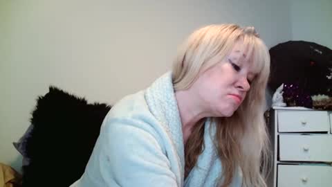 hotpepperose online show from February 2025 05:07:02 PM