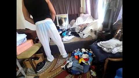 hotrox6942 online show from November 2025 04:42:01 PM