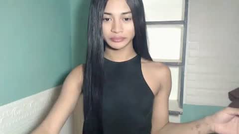 Snapshot of hotsexyaveryxx chatting on October 2025 07:57:02 PM Suzete online show from October 2025 07:57:02 PM