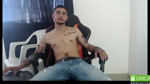 Snapshot of hotsteel420 chatting on November 2025 01:37:01 PM hotsteel420 online show from November 2025 01:37:01 PM