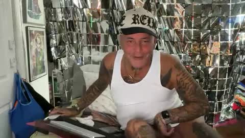 hotstuff775616 online show from April 2026 01:50:02 AM