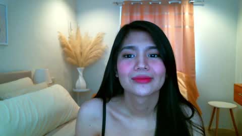 Snapshot of hotsweetangel00 chatting on December 2024 03:40:01 AM Sweet Angel online show from December 2024 03:40:01 AM