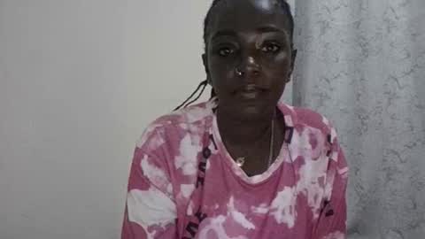 Amalia online show from November 2025 08:18:01 PM