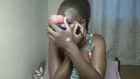 Amalia online show from November 2025 12:09:02 PM