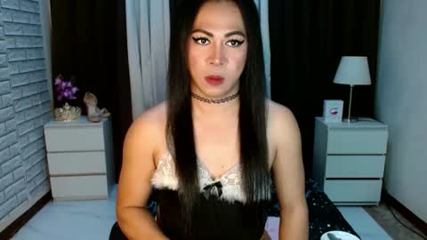 Snapshot of hott_summerr chatting on December 2024 08:22:02 AM Alex Summer online show from December 2024 08:22:02 AM