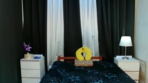 Snapshot of hott_summerr chatting on March 2025 06:11:01 PM Alex Summer online show from March 2025 06:11:01 PM