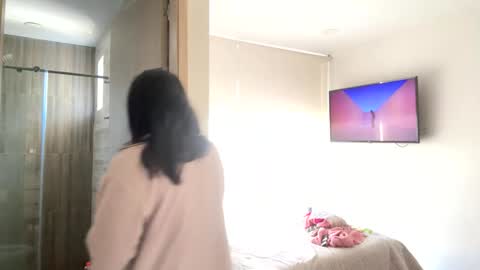 AMY online show from January 2025 07:48:01 PM