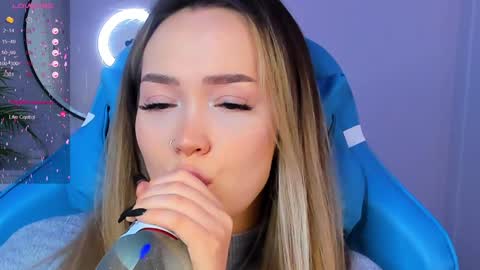 hello Im Eva online show from January 2025 08:00:02 AM