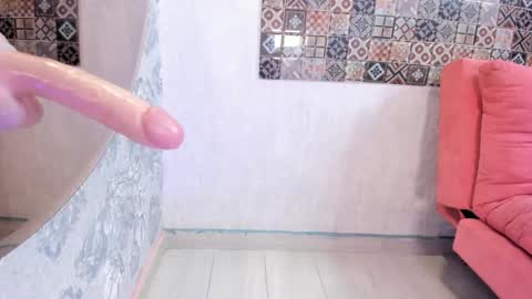 hottie_alicee_ online show from September 2025 07:47:02 PM