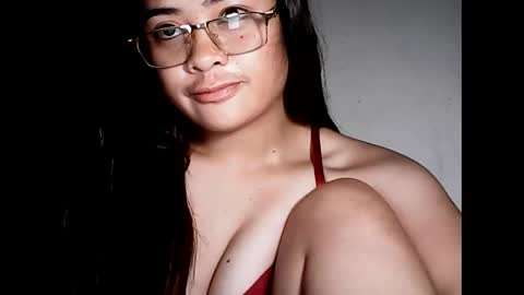 Leen online show from November 2025 10:20:02 PM