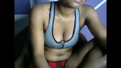 Snapshot of hottie_baddie14 chatting on September 2025 10:48:01 AM hottie baddie14 online show from September 2025 10:48:01 AM
