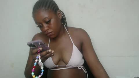 Snapshot of hottie_ebonie chatting on July 2026 07:47:01 AM Ella online show from July 2026 07:47:01 AM