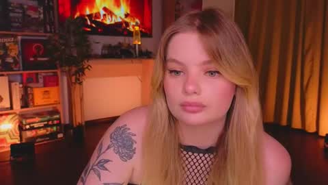 Snapshot of hottie_jane chatting on September 2025 07:30:02 PM Jane online show from September 2025 07:30:02 PM