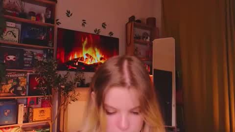 Snapshot of hottie_jane chatting on October 2025 08:07:01 PM Jane online show from October 2025 08:07:01 PM