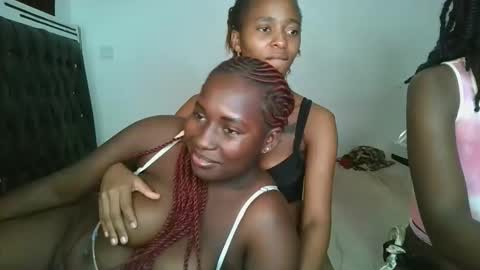 hottie_mistie online show from April 2026 10:32:01 PM