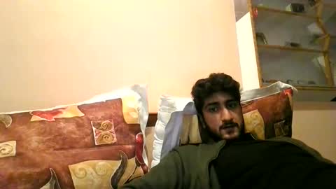 hottieguy7 online show from November 2025 10:48:02 AM